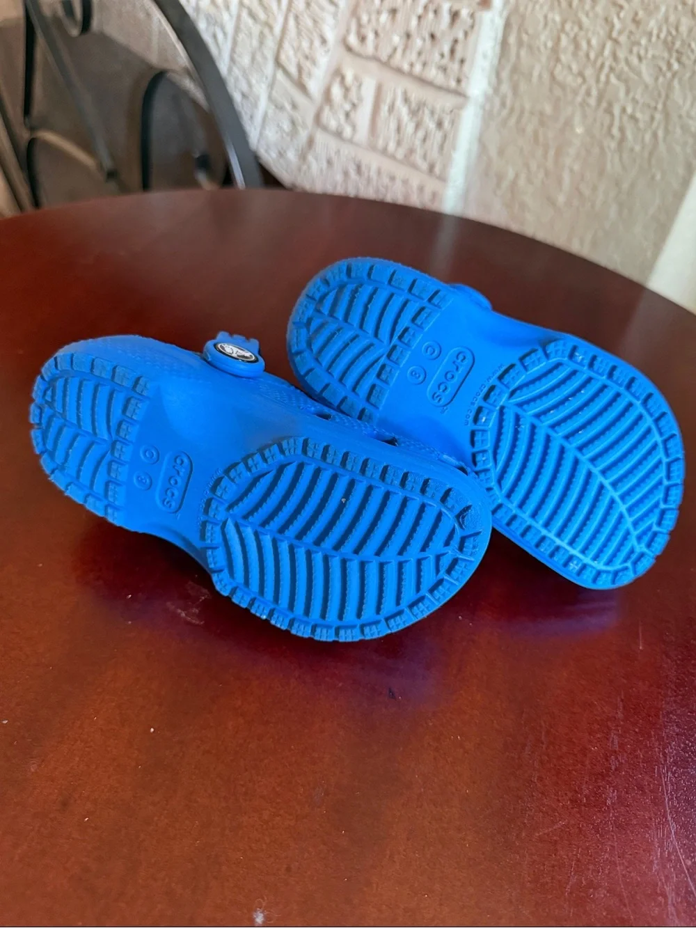 CROCS Kids Classic Clog in Bright Blue